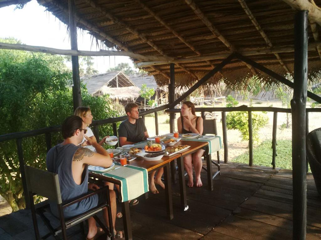 The Beach Camp Yala Kirinda  Zewnętrze zdjęcie
